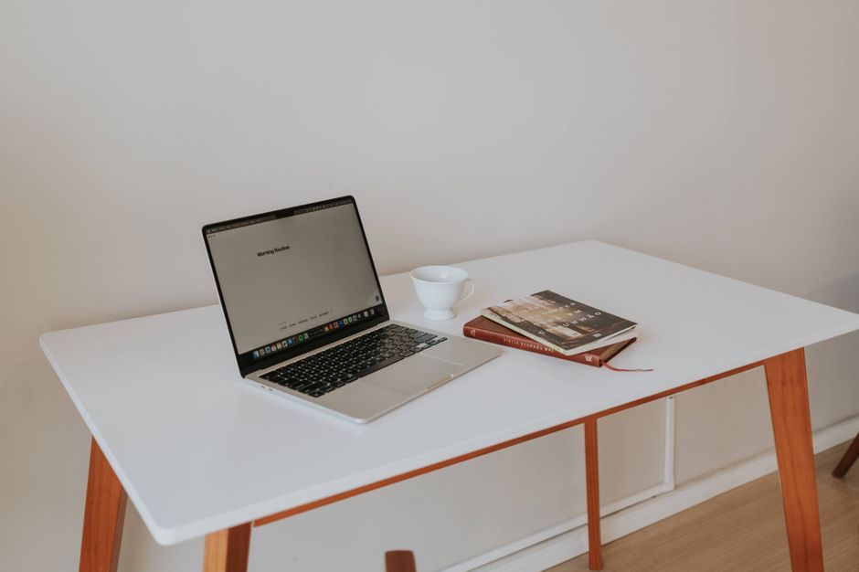 Freelance : devenir premium en 2026, tarifs et posture